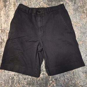 Izod Men's Flat Front Shorts Size 32